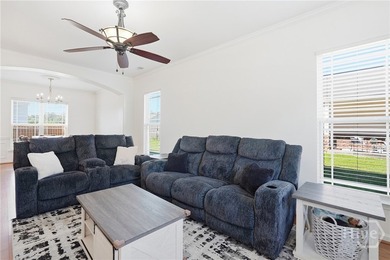 Beautifully maintained and move-in ready home offering - photo 7