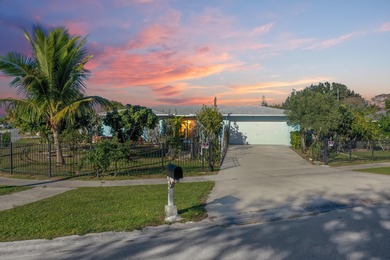 St. Lucie River Home For Sale in Port Saint Lucie Florida