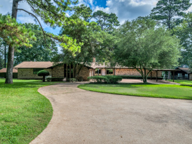 Sprawling Estate on 3 lots - Lake Home For Sale in Jacksonville, Texas