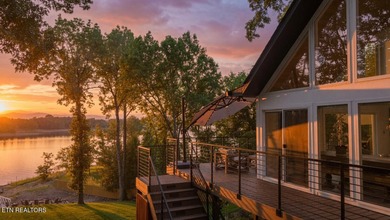 Welcome to 825 Plainview Drive known as ''Lone Oak Lakehouse'' - photo 11