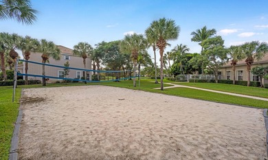 Enjoy peace of mind in this beautiful home in West Palm Beach - photo 17