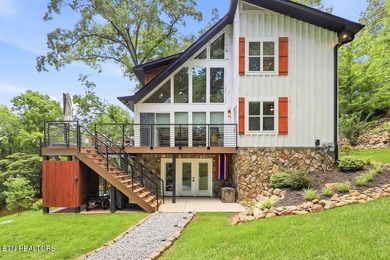Welcome to 825 Plainview Drive known as ''Lone Oak Lakehouse'' - photo 20