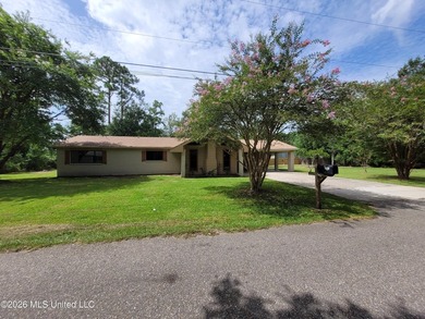 **Charming Updated Ranch on a Spacious Half-Acre Lot** Welcome - photo 4