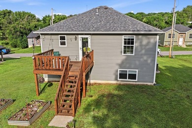Built in 2022 and beautifully maintained, this 3-bedroom, 2-bath - photo 28