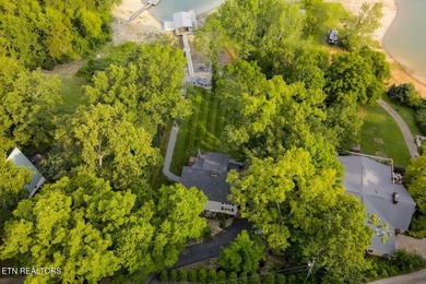 Welcome to 825 Plainview Drive known as ''Lone Oak Lakehouse'' - photo 34