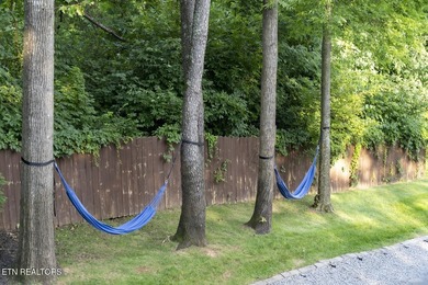 Welcome to 825 Plainview Drive known as ''Lone Oak Lakehouse'' - photo 35