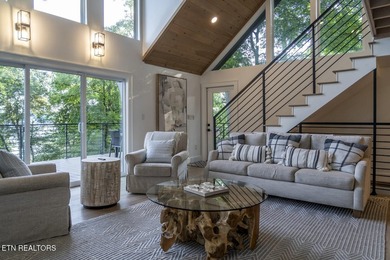 Welcome to 825 Plainview Drive known as ''Lone Oak Lakehouse'' - photo 38