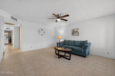 Cute, well-maintained 2-bedroom townhome in the desirable - photo 4