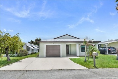 Beautiful furnished CBS 2 Bedroom, 2 Bath, One car garage CBS - photo 2