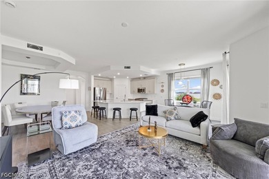 Absolutely stunning coach home on a peninsula lot with expansive - photo 15