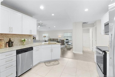 Beautiful furnished CBS 2 Bedroom, 2 Bath, One car garage CBS - photo 6