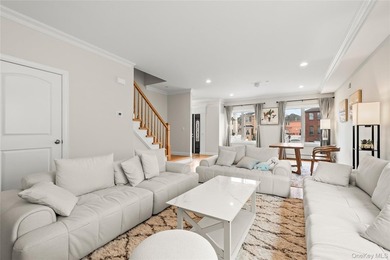 Welcome to this beautifully maintained, newly built home (2023) - photo 18