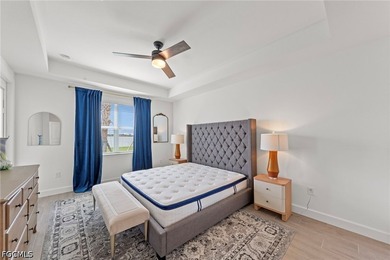 Absolutely stunning coach home on a peninsula lot with expansive - photo 20