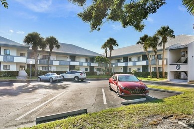 Delightful 2 Bed/ 2 Bath, close to the Main North Pool - photo 3