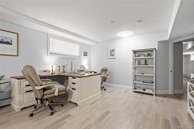 Welcome to this beautifully maintained, newly built home (2023) - photo 25