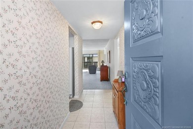 Delightful 2 Bed/ 2 Bath, close to the Main North Pool - photo 8