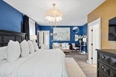 Spacious and versatile ~ this FIVE bedroom / 3 full bath - photo 30