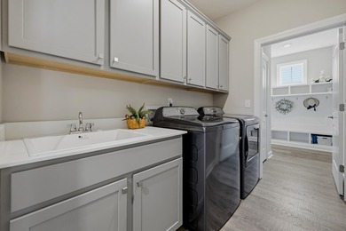 Welcome to this beautifully maintained 3-bedroom, 2-bath home in - photo 32