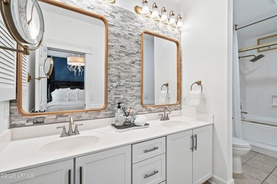 Spacious and versatile ~ this FIVE bedroom / 3 full bath - photo 34