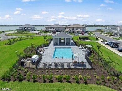 Absolutely stunning coach home on a peninsula lot with expansive - photo 39
