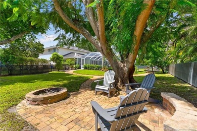 Discover a backyard you'll never want to leave. Winding paver - photo 9