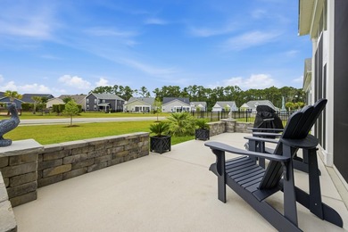 Welcome to this beautifully maintained 3-bedroom, 2-bath home in - photo 40