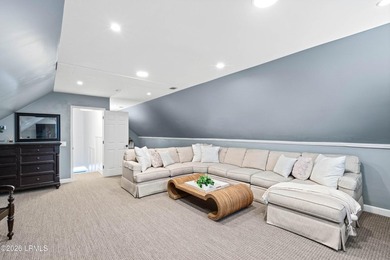 Spacious and versatile ~ this FIVE bedroom / 3 full bath - photo 42