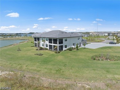 Absolutely stunning coach home on a peninsula lot with expansive - photo 44