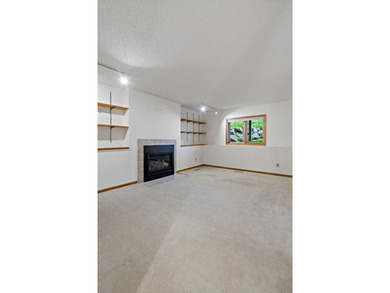 This sophisticated Glen Lake townhome is nestled in a quiet - photo 23