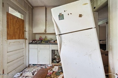 4604 Timuquana Rd, Jacksonville, FL 32210 is a 3 bedroom, 1 - photo 5