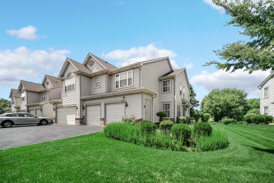 Lake Townhome/Townhouse For Sale in Lake Zurich, Illinois