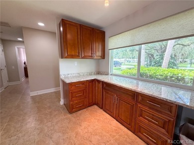 This lovely waterfront, remodeled, fully furnished, end unit - photo 7