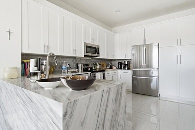 Beautifully renovated two-story residence in the gated CitySide - photo 10