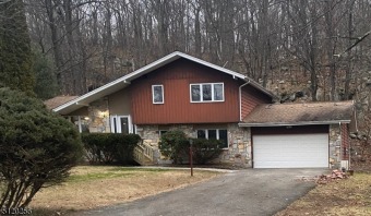 Kitchell Lake Home Sale Pending in West Milford New Jersey