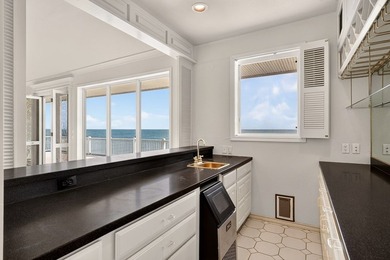 Perfectly positioned on the shores of Aransas Bay, this - photo 21