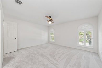 Fabulous private cul-de-sac property. Nestled just south of - photo 33