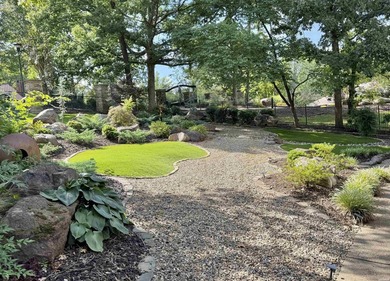 Welcome to one of Lake Hamilton's premier waterfront estates - photo 8