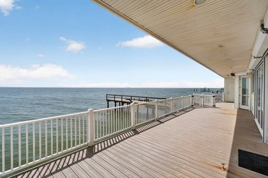 Perfectly positioned on the shores of Aransas Bay, this - photo 40