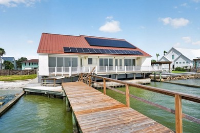 Perfectly positioned on the shores of Aransas Bay, this - photo 44