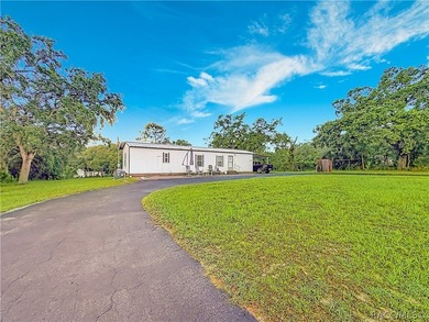 BACK ON THE MARKET due to the buyer having to cancel for - photo 2