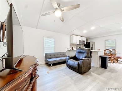BACK ON THE MARKET due to the buyer having to cancel for - photo 7
