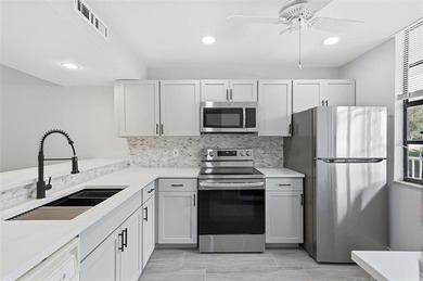 Pine Island Ridge Lakes Condo For Sale in Davie Florida