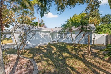 Under contract-accepting backup offers. Welcome to this - photo 3