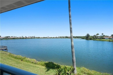 Hutchinson Island coastal gem! This gorgeous 2 BR 2 BA condo - photo 17