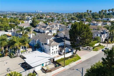 Stunning Coastal Living with Scenic Golf Course Views Welcome to - photo 1