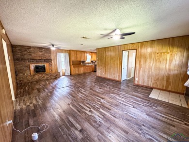 This property radiates remarkable potential for anyone looking - photo 5