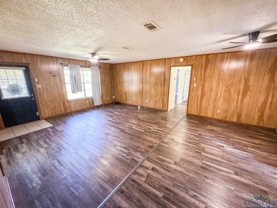 This property radiates remarkable potential for anyone looking - photo 6