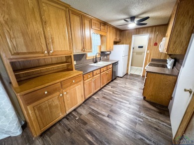 This property radiates remarkable potential for anyone looking - photo 9