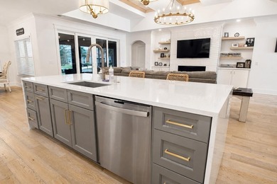 Luxurious 4-bedroom, 3.5-bath single-level stucco home situated - photo 12