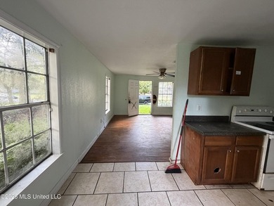 Investor Special - Fixer-Upper with Strong Potential in - photo 12